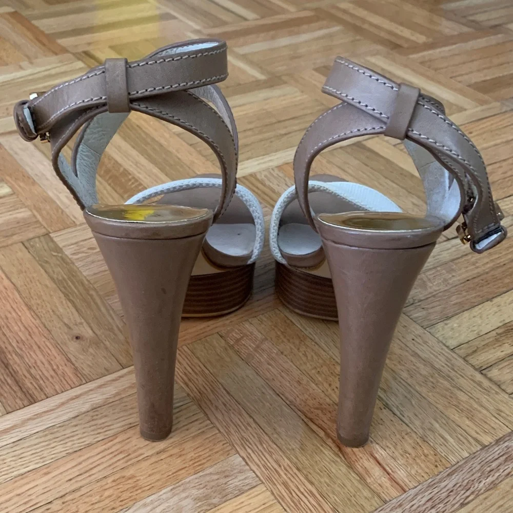 Michael Kors Neutral Platform Block Heel Women’s Size 7.5 - Picture 3 of 14